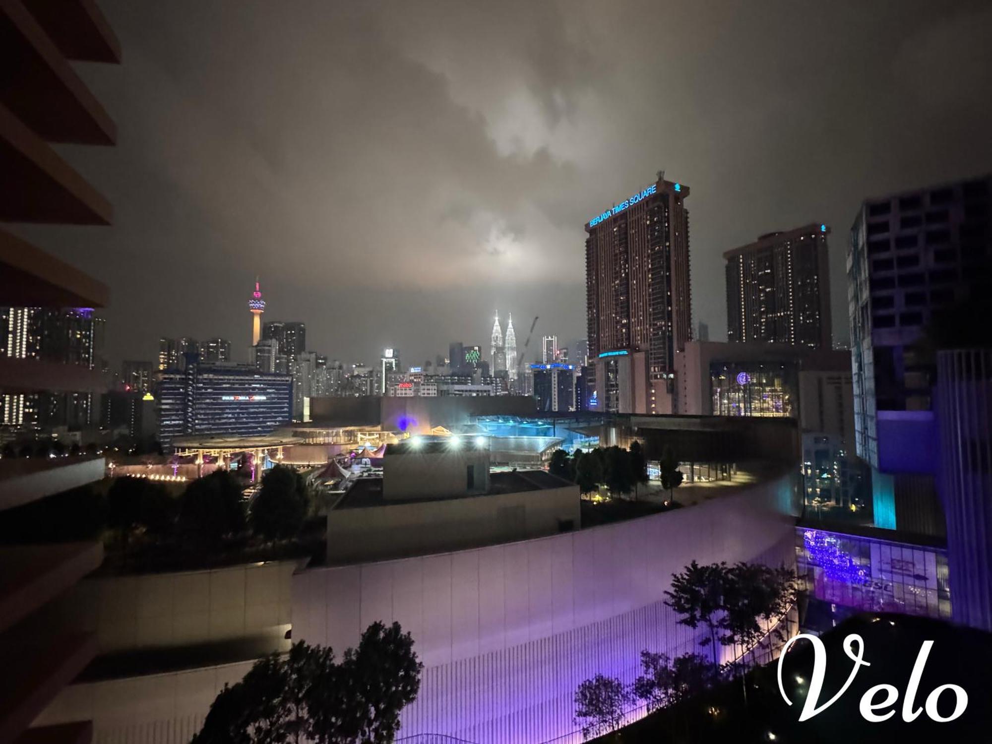 Infinity Pool Suite Bukit Bintang Lalaport Bbcc Kuala Lumpur Exterior foto